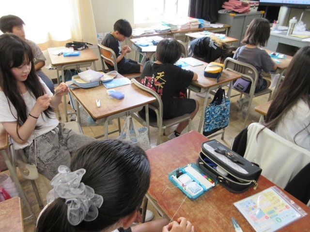 家庭科の様子