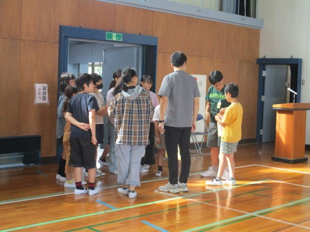 選挙管理委員の様子