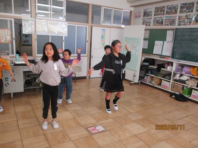 ダンスをする様子