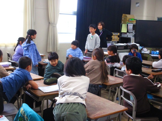 新しい友達に自己紹介（２年生）