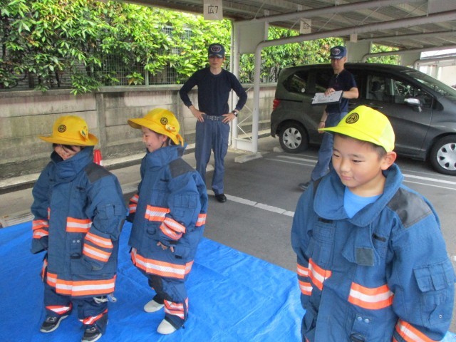 消防服の試着