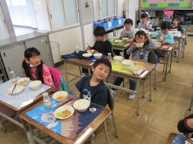 初めての給食