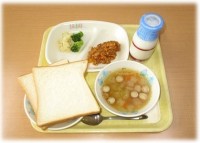 0218 給食.jpg