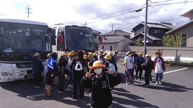 法隆寺に到着しました。時間通りに進んでいます!