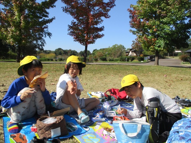 3年生、お弁当タイム