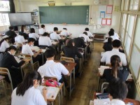 自習する姿